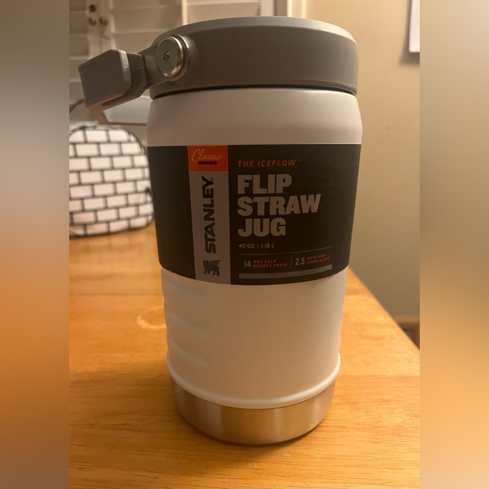 New STANLEY Flip Straw Jug